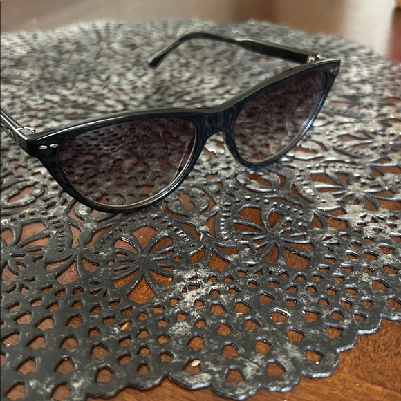 Isabel Marant Sleek Black Cat Eye Sunglasses - Picture 6 of 6